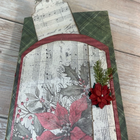 Handmade Christmas junk journal - Picture 2 of 7